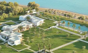 TUI Kids Club Grecotel Casa Marron: weiße Gebäude, Pool, Strand und Palmen. Ein Paradies für Familien.