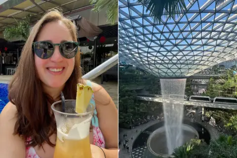 Frau mit Drink am singapur flughafen pool, daneben der beeindruckende Wasserfall im Jewel.