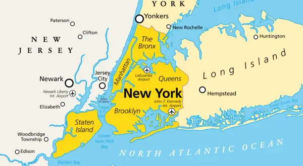 Karte von New York City mit den Flughäfen LaGuardia, JFK und Newark Liberty.
