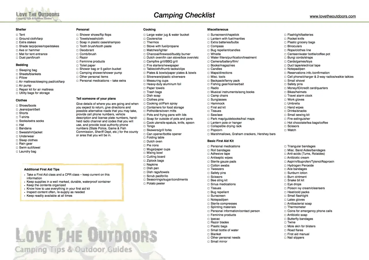 Umfassende Packliste Camping: Von Zelt bis Erste-Hilfe-Set, alles für ein gelungenes Outdoor-Abenteuer.