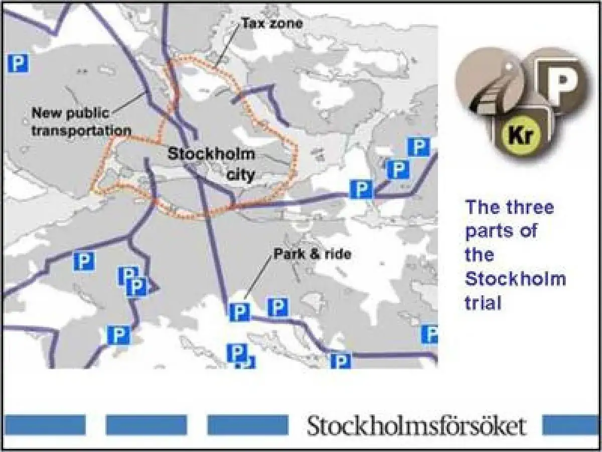 Karte zeigt Parken in Stockholm, mit neuen öffentlichen Verkehrsmitteln, Park & Ride und einer Steuerzone.