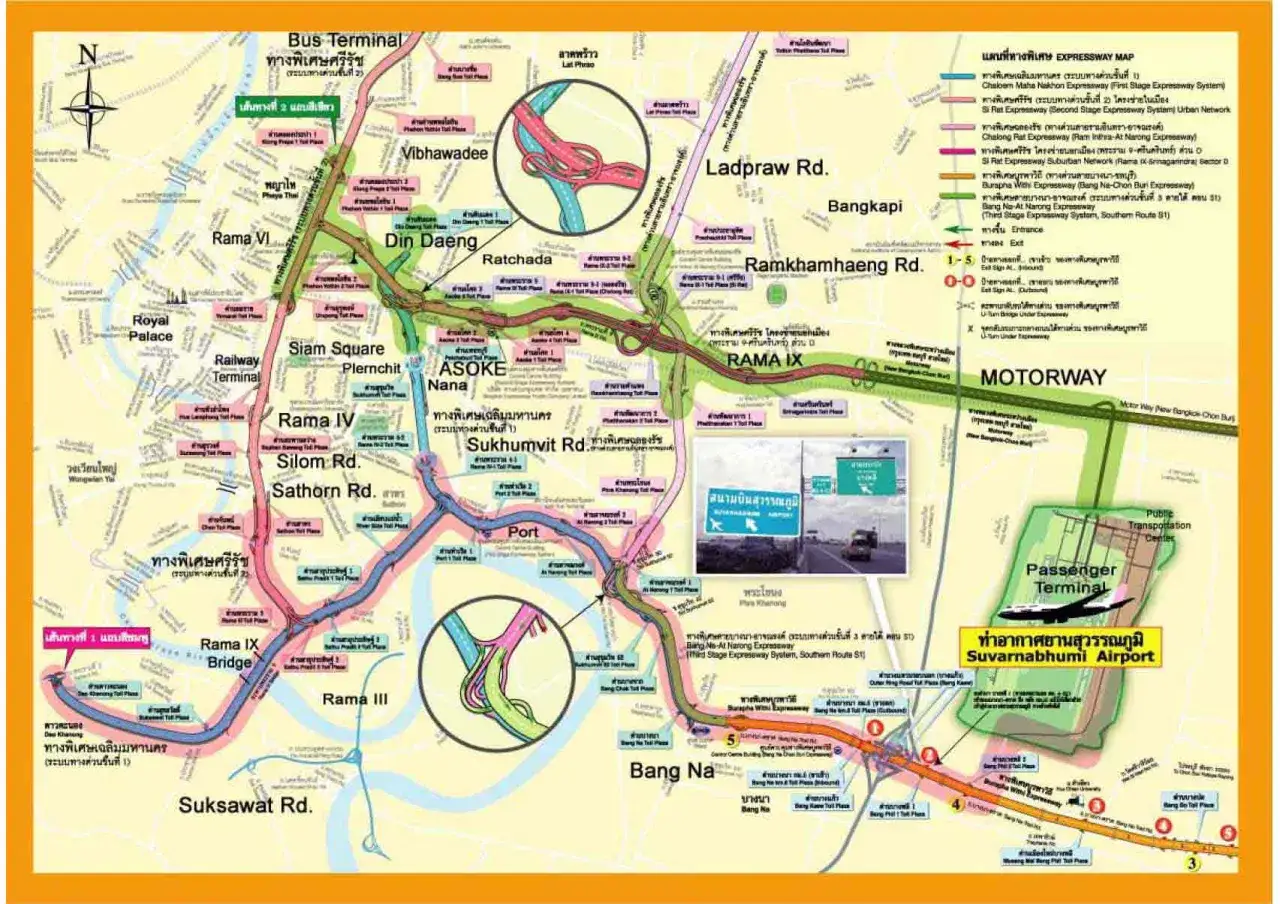 Karte von Bangkok mit Autobahnen und wichtigen Straßen. Der Flughafen Suvarnabhumi ist deutlich markiert.